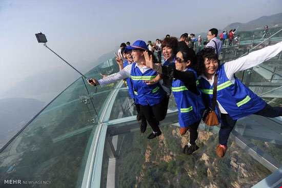 پل شیشه ای خارق العاده در چین