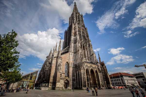 بلندترین کلیسای جهان