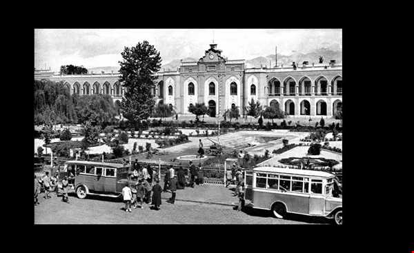 میدان توپخانه