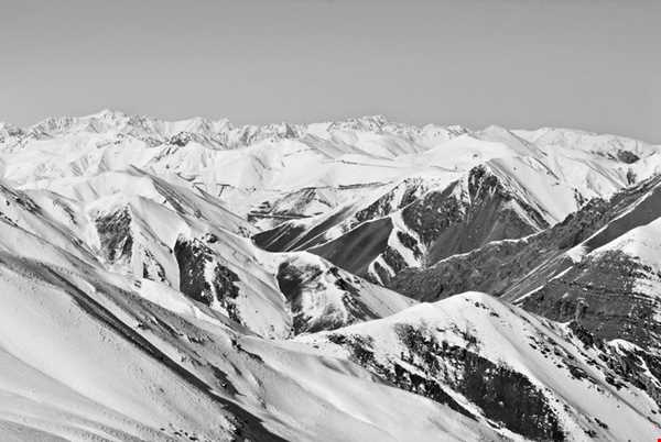 دیزین، مهم‌ترین و معتبرترین پیست اسکی درکل خاورمیانه به شمار می‌رود.