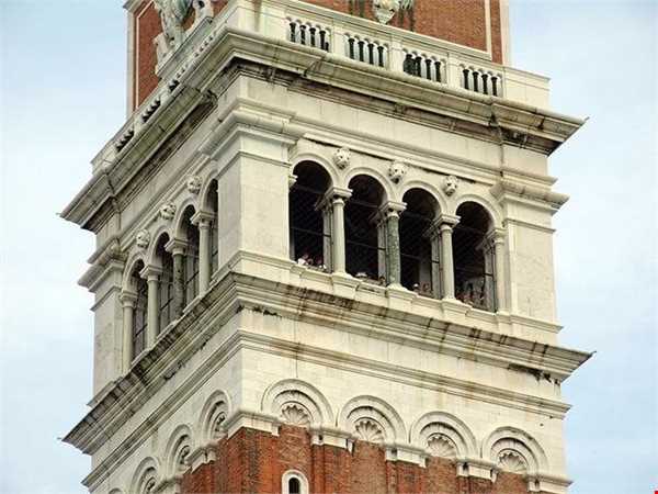 برج ناقوس کلیسای سنت مارک