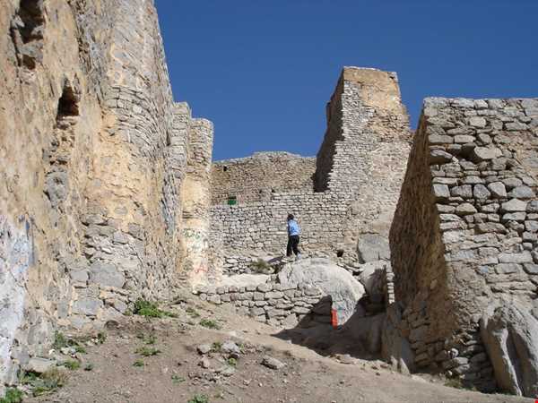 باشکوه‌ترین قلعه سنگی ایران کجاست ؟