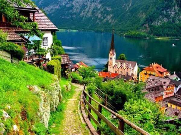 دهکده زیبای هال استات اتریش