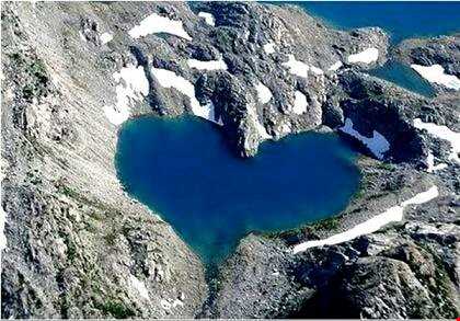 دریاچه قلب مکانی دیدنی در پاکستان