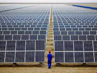 بزرگترین نیروگاه خورشیدی جهان