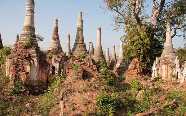 دهکده عجیب میانمار