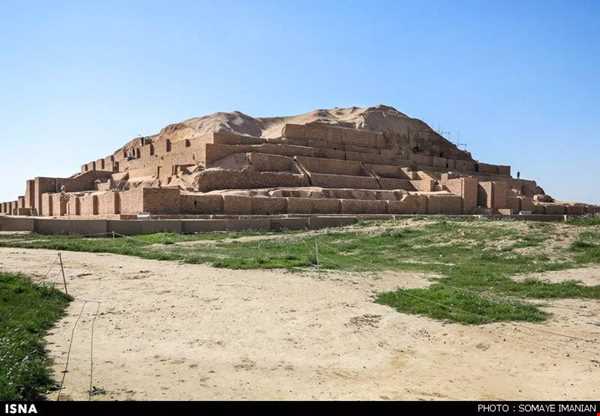 نخستین ساختمان مذهبی ایران