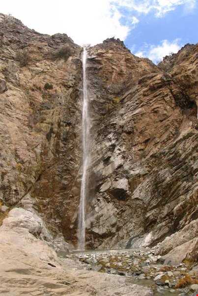 وروار مرتفع‌ترین آبشار خاورمیانه در جیرفت