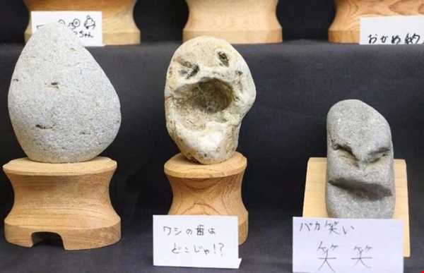 سنگ هایی با شکل و شمایل انسانی