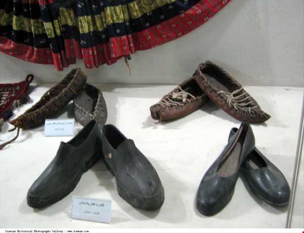 کفش‌های سنتی گیلان (گالوش یا کالوش)