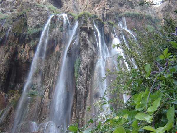 زیباترین آبشار خاورمیانه