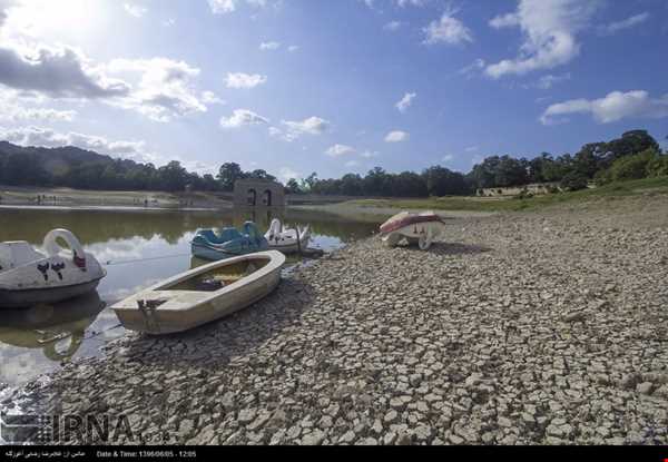 خشک شدن دریاچه طبیعی بهشهر