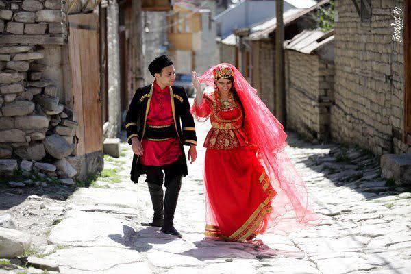 لباس محلی رقص اذری (زن و مرد) 