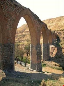 Ghaleh hatam Bridge
