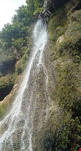 Takhtan waterfall