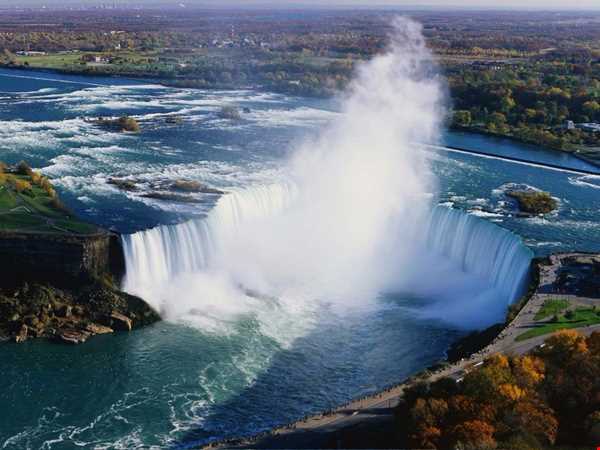 جذاب‌ترین آبشار جهان