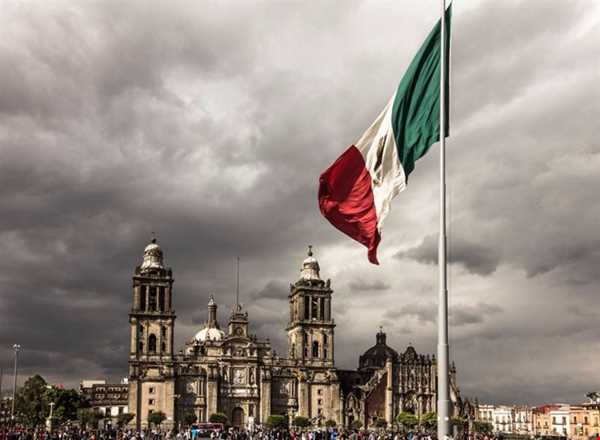 میدان زوکالو ،چشم و چراغ مکزیکوسیتی