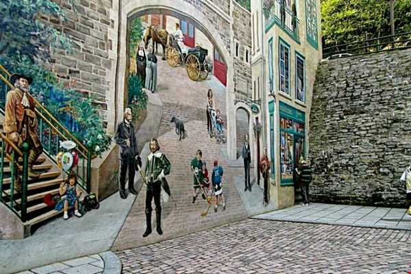 نقاشی‌های دیواری فریبنده شهر کبک