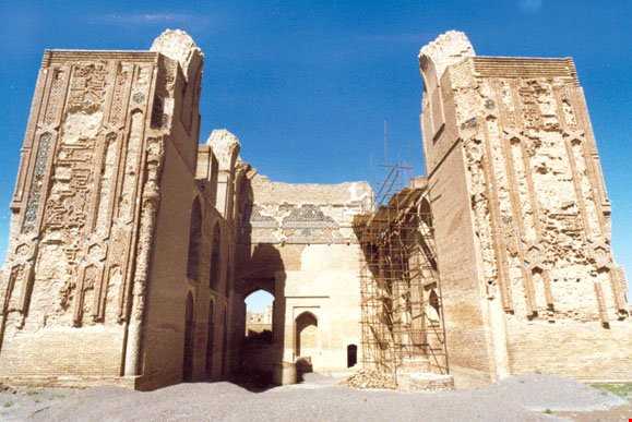 زیباترین آجرکاری جهان در مسجد ملک زوزن