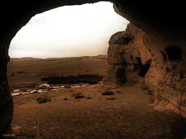 غارها و معبد رصد خانه مراغه