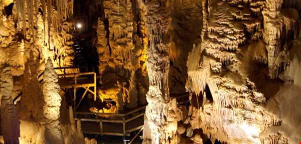 غار کاراجا
