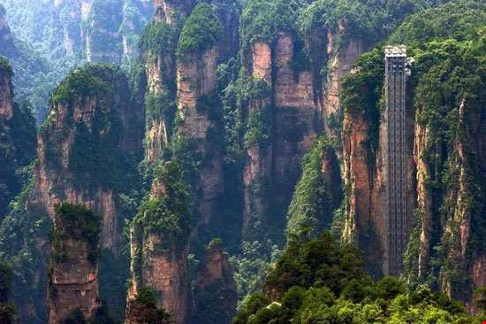 هیجان انگیزترین آسانسور دنیا در چین
