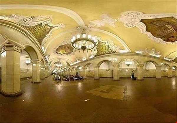 ایستگاه‌های مترو مسکو؛ بهانه‌ای برای گردشگری توریست