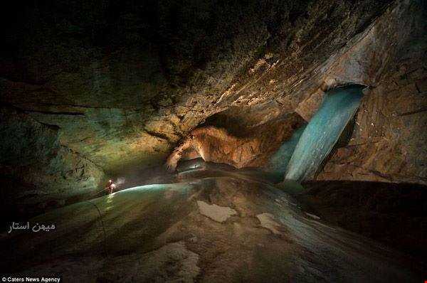 کشف غار زیرزمینی با تکه‌های عظیم یخ که هرگز ذوب نمیشود !