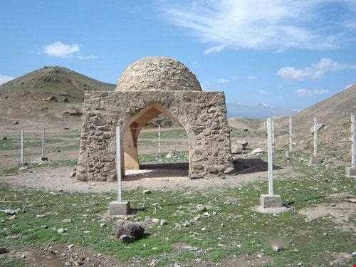 چهار طاقی الزین، بنایی با شکوه در تپه ماهورهای زنجان