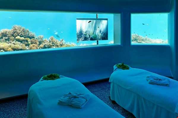 عجیب‌ترین چشمه‌های آب‌گرم داخل هتل در جهان