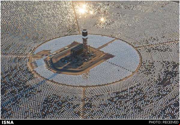 بزرگ‌ترین مزرعه خورشیدی با ۳۳۰ هزار آینه