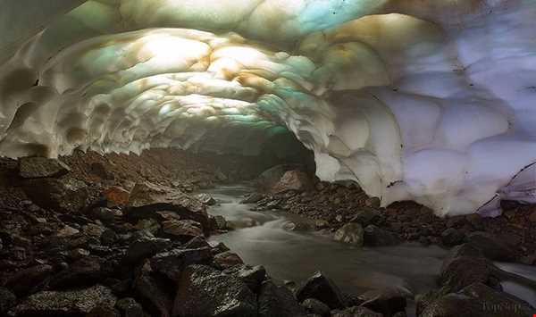 غار یخی کامچاتکا