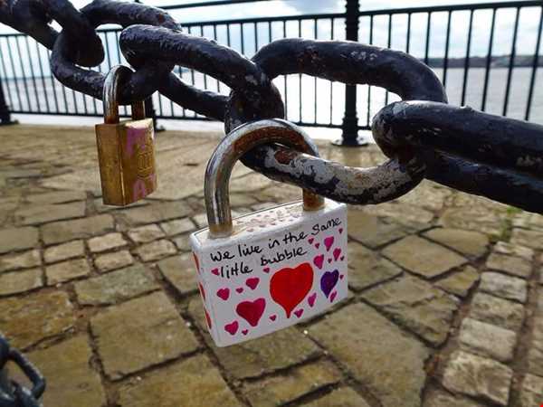 هزاران قفل عشق به!##!پل هنر!##! پاریس