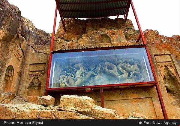 اینجا چین ایران است !اژدهایی در دل باشکوه‌ترین معبد سنگی ایران