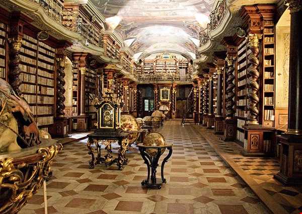 زیباترین کتابخانه جهان در پراگ