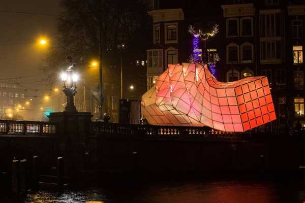 غرفه‌ای متفاوت در جشنواره نور آمستردام