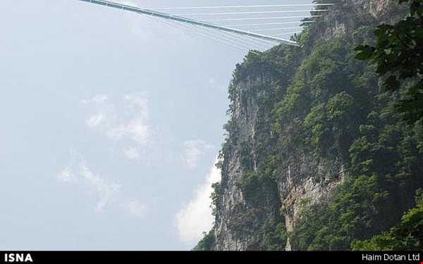 طولانی‌ترین پل شیشه‌ای دنیا در چین