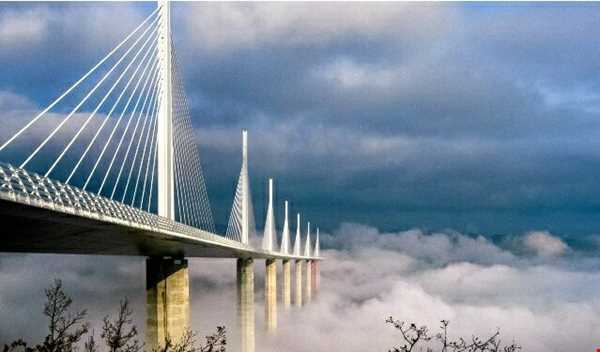 پل «میلائو»، طولانی‌ترین و بلندترین پل کابلی جهان!