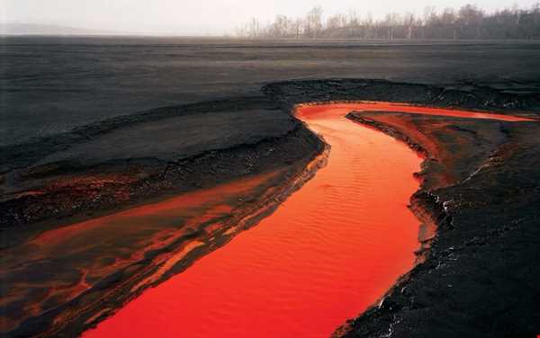رود قرمز، یکی از عجیب‌ترین و زیباترین رودهای روی زمین