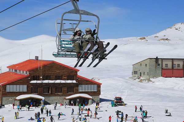 5 مورد از بهترین و مهیج‌ترین پیست‌های اسکی ایران همراه با عکس و آدرس