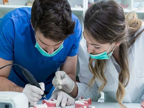 ارزانترین کشور برای تحصیل در رشته دندانپزشکی بدون کنکور