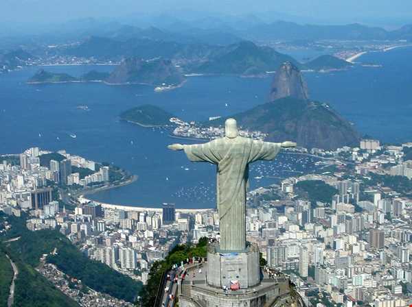 مجسمه حضرت مسیح برزیل، یکی از عجایب هفتگانه