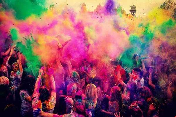 فستیوال رنگ هولی هند