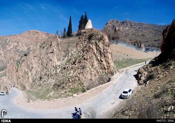 بابایادگار یکی از جاذبه‌های گردشگری استان کرمانشاه