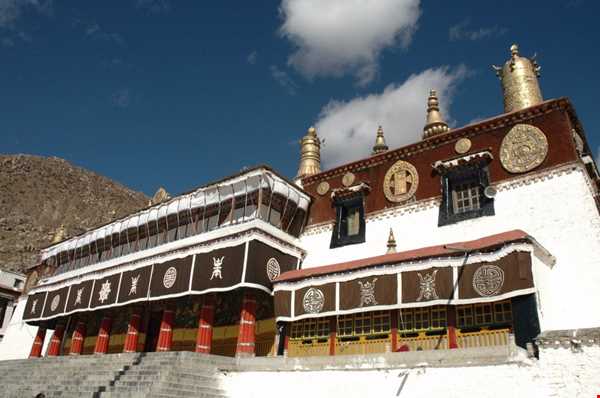 بزرگ‌ترین معبد تبت