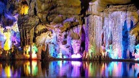 زیباترین غار آهکی دنیا