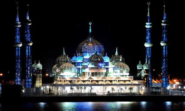 مسجدی از جنس کریستال....