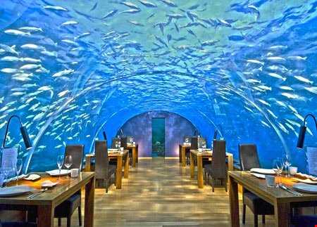 رستورانی در زیر آب