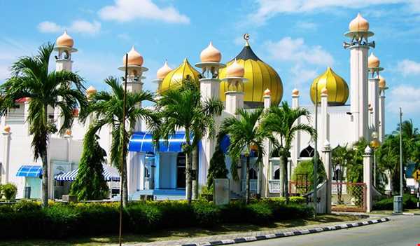 زرگترین و محبوب‌ترین مسجد در لنکاوی