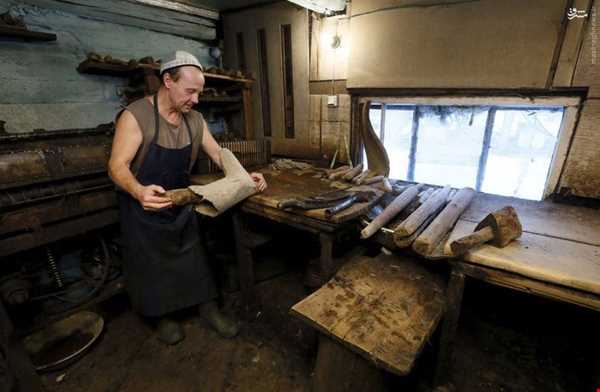 روس‌ها چطور پاپوش نمدی درست می‌کنند؟